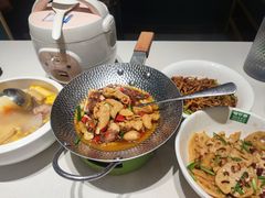 -绿草地·湘菜(7mall店)