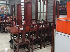-湖南人家湘菜馆(镇江路店)