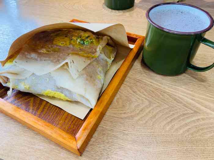 芈八子煎饼果子(海滨三路店)-"之前不喜欢这家的煎饼果子,因为总感觉