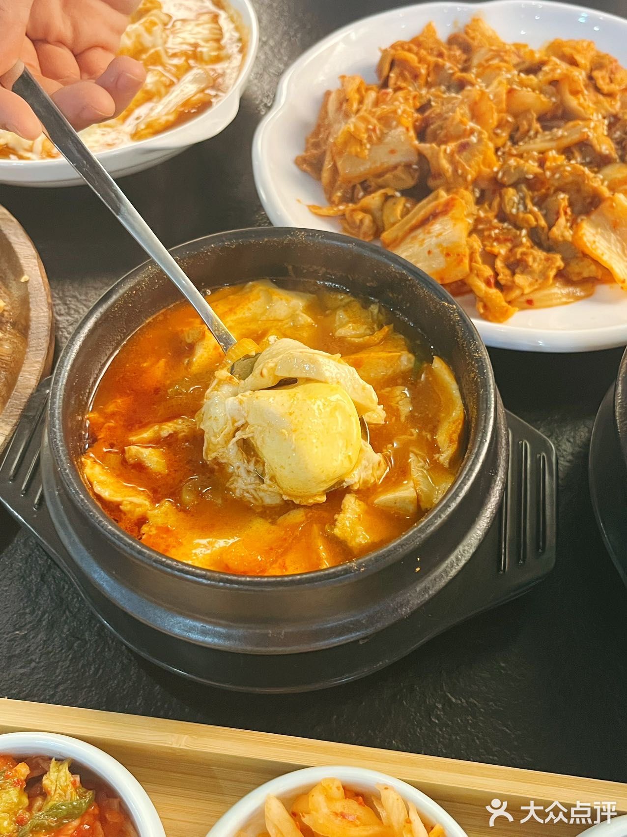 韩国料理的美味之旅——挖掘火炬园店的宝藏