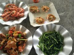 -亚龙湾8号(丁村万人海鲜广场店)