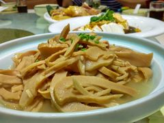 -侬佳蒸菜馆(听潮店)