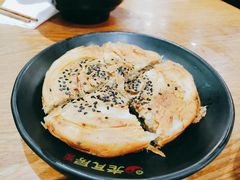 牛肉锅盔-青石桥老瓦房肥肠粉总店(青石桥总店)