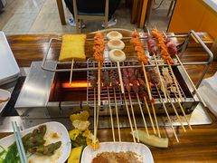 -哈尔滨小酒馆·鲜肉现穿自助烧烤(康新花园店)