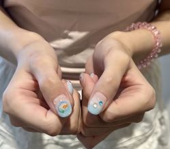 -桃色美甲沙龙