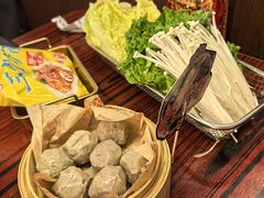 -沙胆彪炭炉牛杂煲(上海日月光广场店)