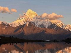 -贡嘎雪山