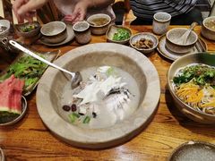 -滇香肴·云南菜蒸汽石锅鱼(云南北路店)