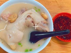 -雷祖芳老妈蹄花店