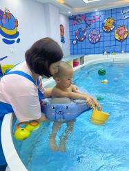 -熊小米专业儿童游泳馆
