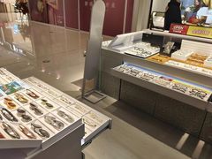 -LOHO眼镜生活(青浦宝龙店)