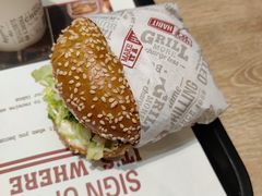 -The Habit Burger Grill 哈比特汉堡(爱琴海店)