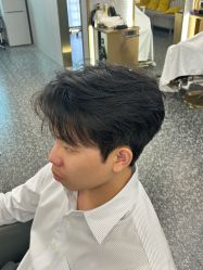-即型男士理发工作室
