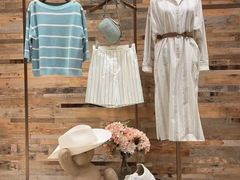 -MaxMara(燕莎奥特莱斯店)