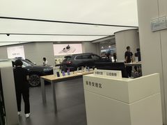 -华为智能生活馆(上海中山公园龙之梦)