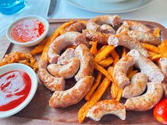 烤肠拼盘-莫斯科餐厅