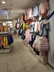 -乐友孕婴童(王府井购物中心店)