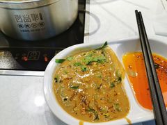 -百品聚旋转火锅(号外店)