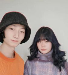 -IU潮牌·SALON