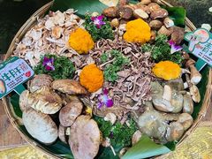 -老滇山寨•云南特色菜•地方菜•民族风情歌舞表演(金碧店)