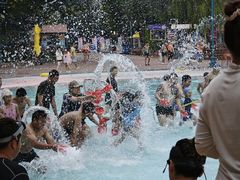 -欢乐水魔方水世界
