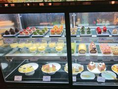 -雍容荟帝王蟹活龙虾展台自助(IFS黑金店)