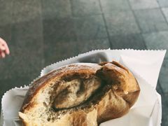 咖啡冰心面包-啊噗吐呦现场烘焙(麦凯乐店)