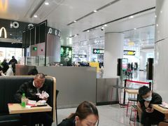 大堂-麦当劳(北京大兴机场二层国内到达(安检外)店)