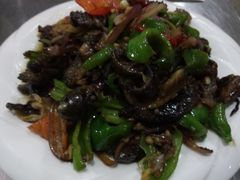 -萨宁音登锡伯风味餐厅(一楼店)