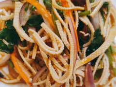 圆葱干豆腐丝-李老哈·东北菜(宋园路店)