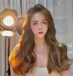 -BULB STUDIO 巴柏明星发型工作室