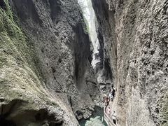 -龙水峡地缝景区