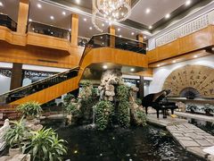 -舜耕山庄四时万和自助餐厅