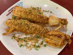 -班赞海鲜市场胖阿姨加工点