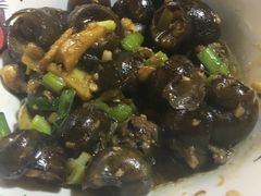 -刘姐啤酒鱼民族演艺餐厅(西街总店)