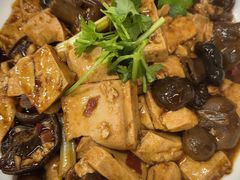 雁来蕈炖豆腐-马姐菜饭馆