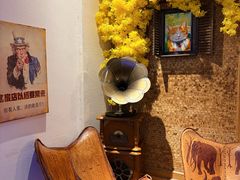 -月亮眼花园餐厅书吧酒吧