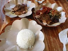 -Warung Babi Guling Ibu Oka 3