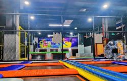-蹦贝运动中心·蹦床·攀岩·闯关(龙岗店)