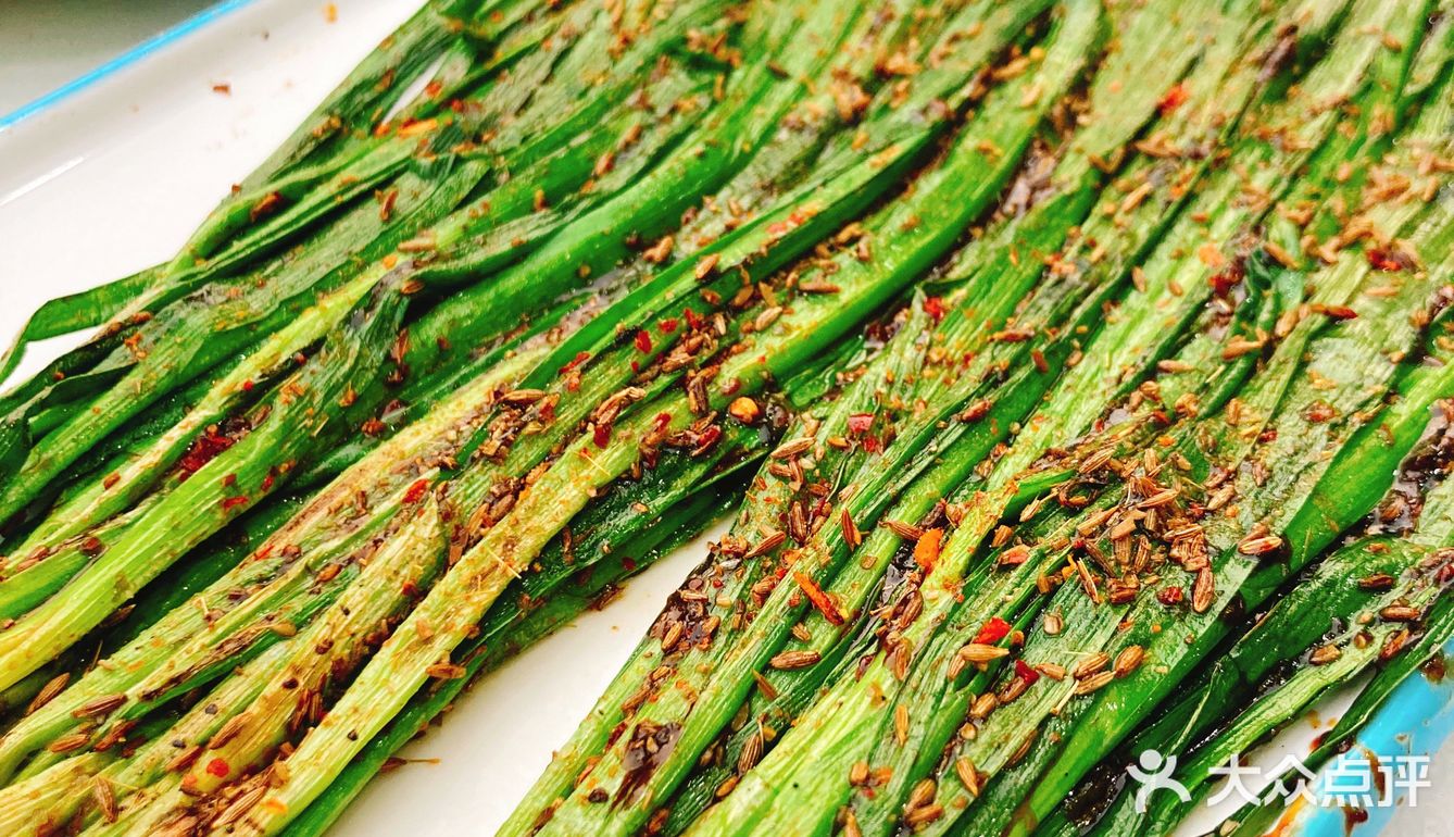 三十多年的烧烤老店,大粒的孜然撒料很够味!