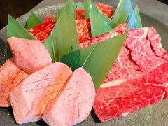 -铭牛烧肉·和牛海鲜自助(高新月牙湖店)