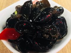 鲜汁拌云耳-老班长手工灌汤包(望京华彩店)