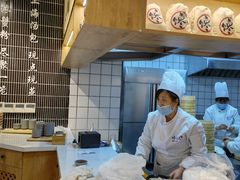 -馋三尺蟹粉小笼(人民广场店)