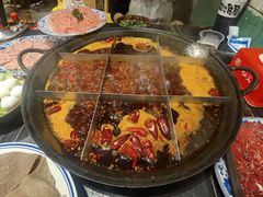 -周小明火锅(黑金冠社区店)