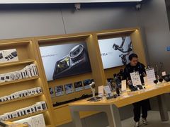 -DJI大疆(深圳华强北曼哈授权体验店)