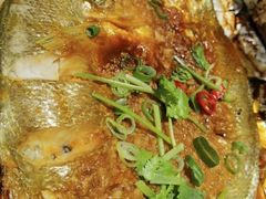 -街角等你.大连海鲜烧烤.经典铁板海鲜串(西安路店)