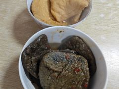 -小许三鲜砂锅馄饨店(家多乐烟酒店)