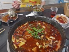 -鸿顺老铁锅美蛙鱼府(解放碑店)
