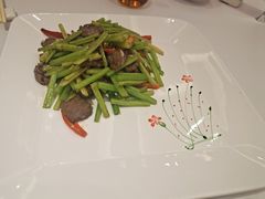 琥珀青芥牛肉粒-春满园·早茶·粤菜·宴会(喜宴店)