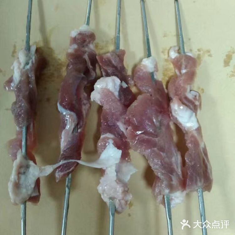 肥肠葱实 我觉得烤肥肠绝对是世界上最好吃的东西